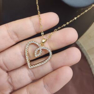 שרשרת לב נוצצת ועדינה זהוב