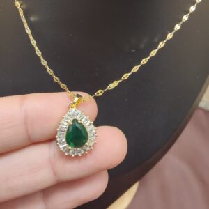 שרשרת טיפה ירוקה אלגנטית